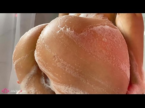 ❤️ Brunette Masturbates Pussy com Vibrador para Orgasmo Intenso no Chuveiro Porno real vídeo em porno pt-br.hdporn24.ru ️❤